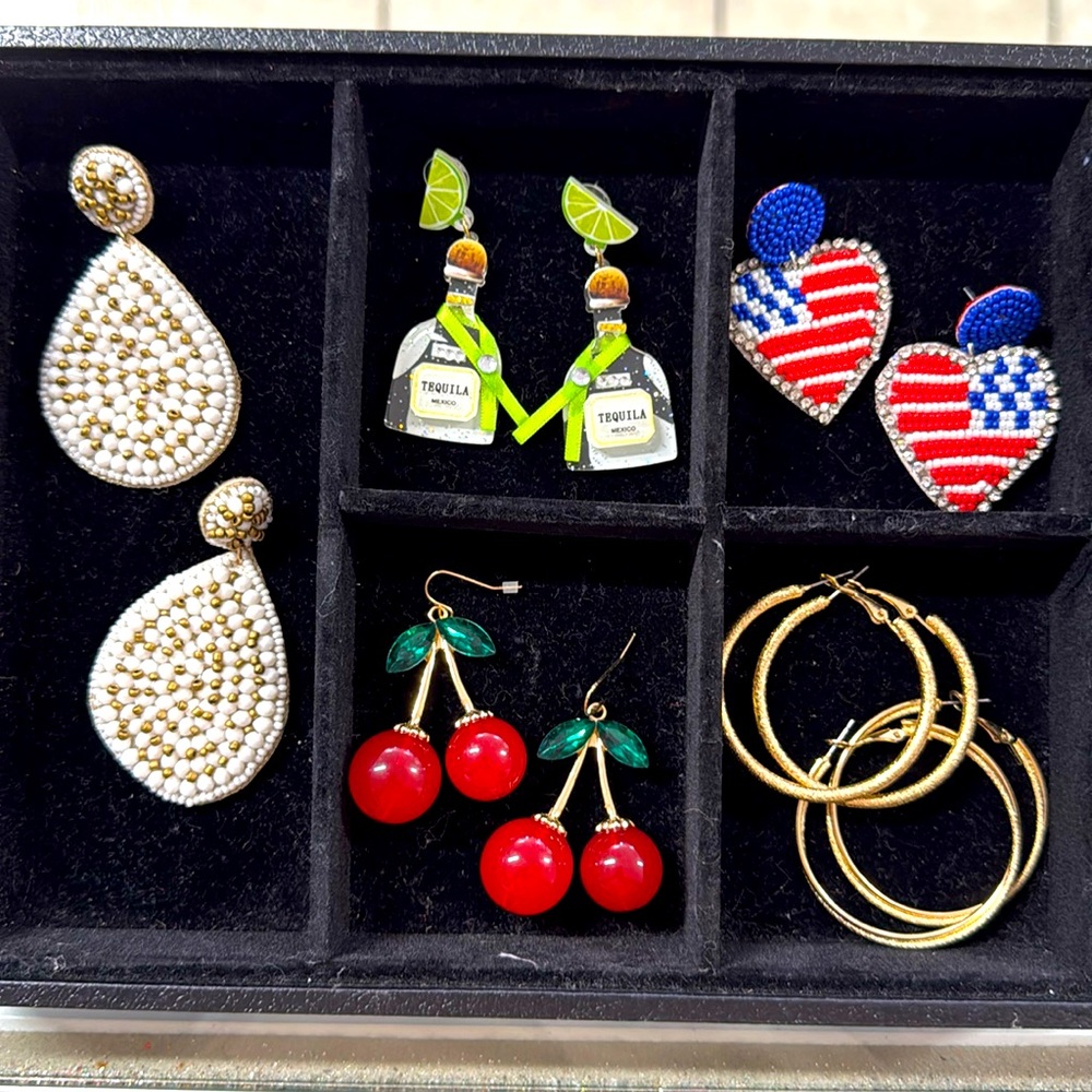 ✨6 pairs of earrings ✨